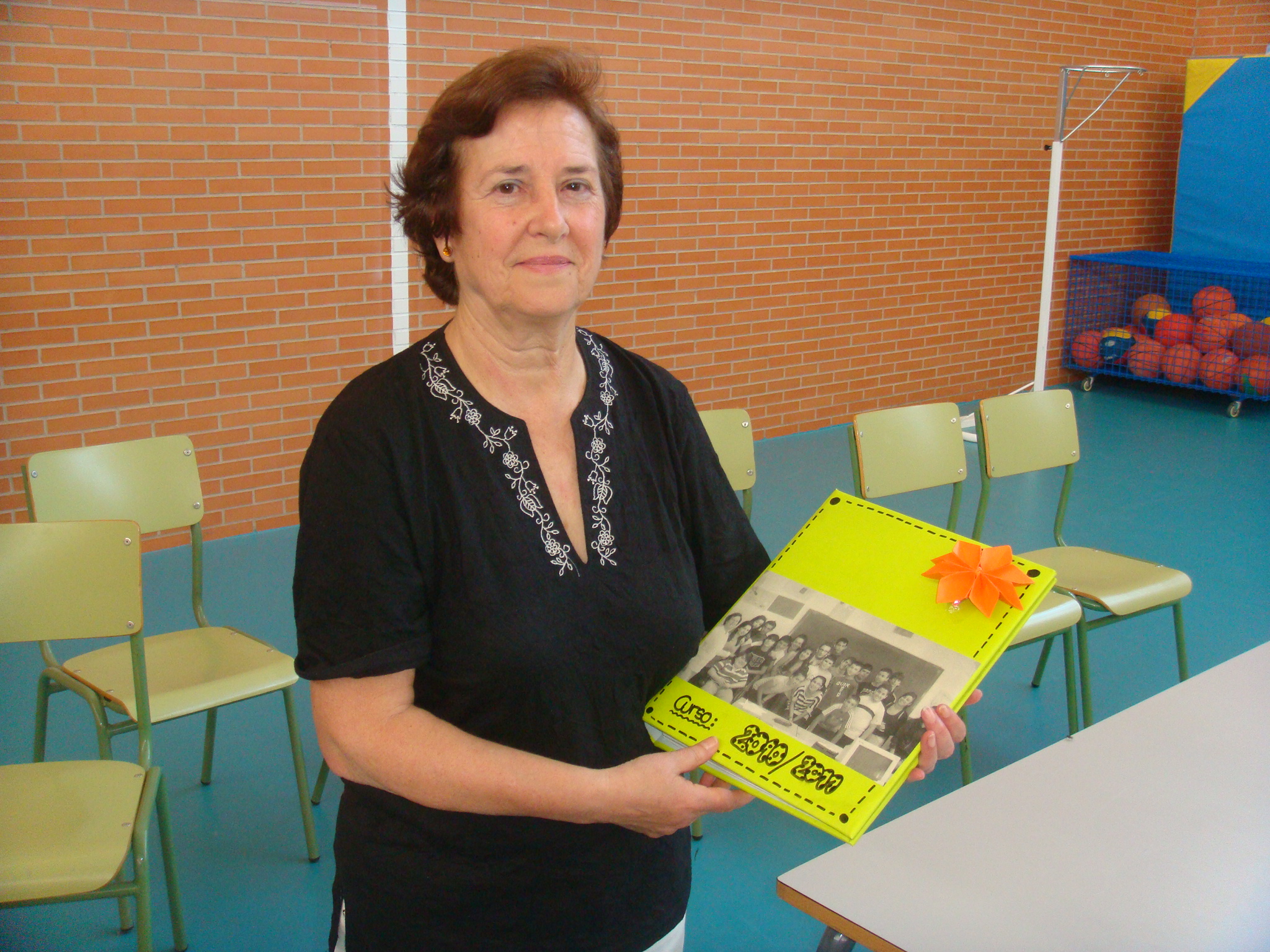 "Doña Toñi" se va tras 23 años en las aulas